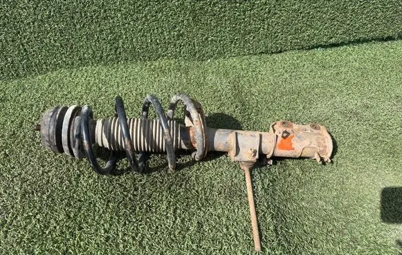 Mercedes-Benz Vito Viano W639 Front shock absorber/damper 6393202113 A6393202113