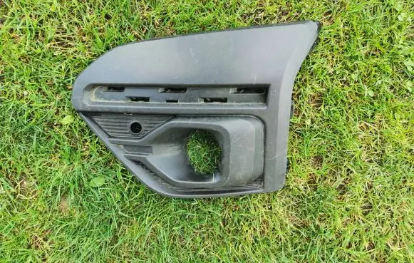 Dacia Sandero III Front fog light trim/grill 261A35053R SCAB261A3 261A37992R
