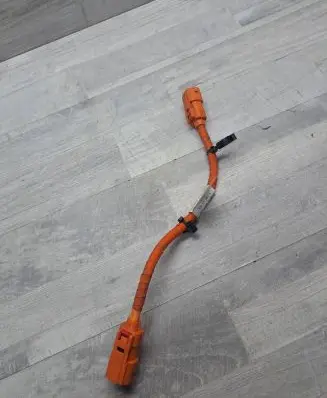 Volkswagen PASSAT B8 Electric car charging cable 5Q0971483B 10032017 AEM0001002