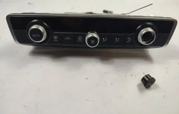 Audi A3 S3 8V Climate control unit 8V0820043C