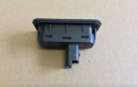 Renault Scenic III - Grand scenic III Tailgate opening switch 8200076256