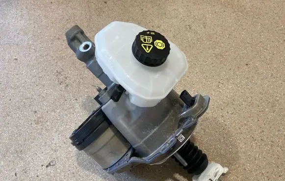 Mercedes-Benz GLC C254 Brake booster A2549005901