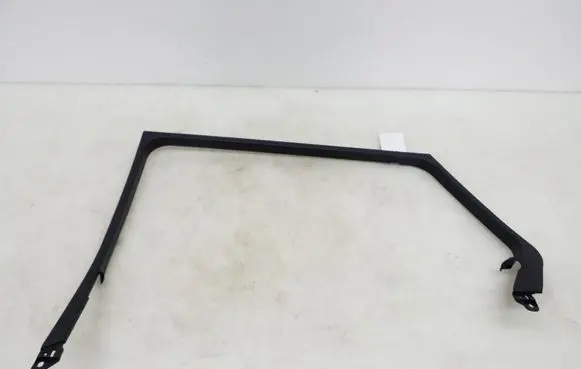 Toyota Avensis T270 Other rear door trim element A6767305030