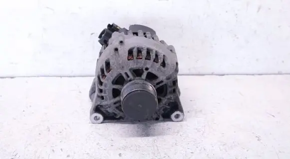 Peugeot 308 Generator/alternator 9670899580 2610711C TG12C106