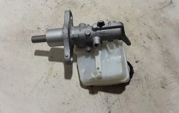 Volvo V60 Master brake cylinder 32130227