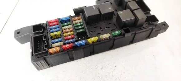 Volvo S70 V70 V70 XC Fuse box set 5183221100 9452993