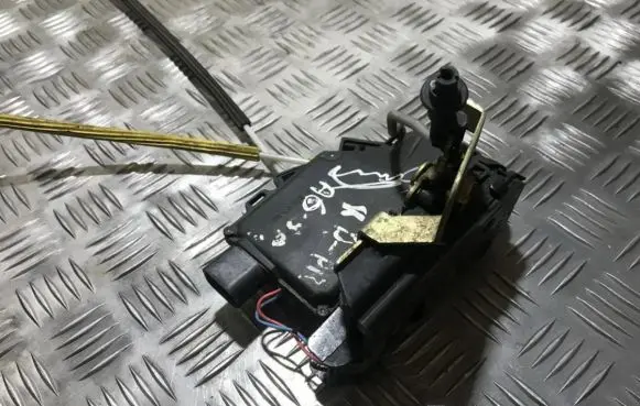Audi A6 S6 C5 4B Rear door lock