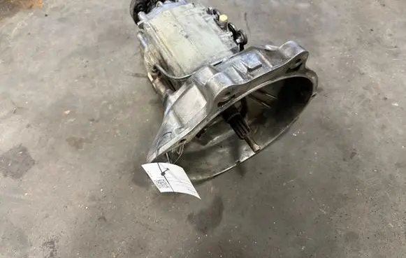Mercedes-Benz COMPAKT W115 Manual 4 speed gearbox R1152511601 1152610819