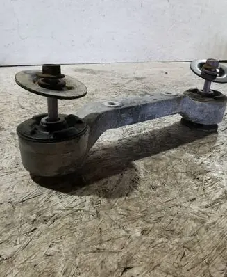 Toyota RAV 4 (XA50) Rear differential/diff mount bracket 4165142090