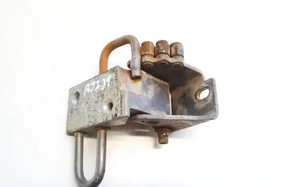 Seat Toledo III (5P) Front door upper hinge 6q0331411a