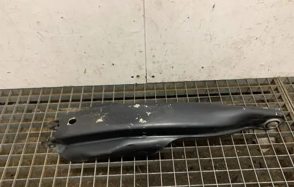 Jeep Cherokee Rear upper control arm/wishbone