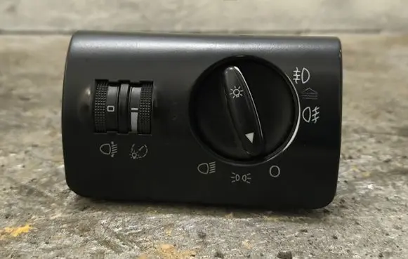 Audi A6 S6 C5 4B Light switch 04052403