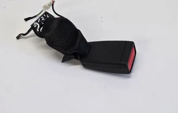 BMW 5 G60 G61 Rear seatbelt buckle 5A5528B8