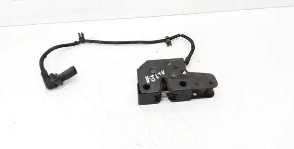 Engine bonnet/hood lock/catch