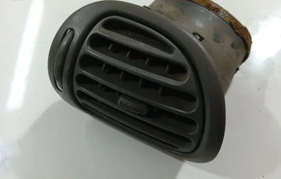 Peugeot 206 Dash center air vent grill 9632184877