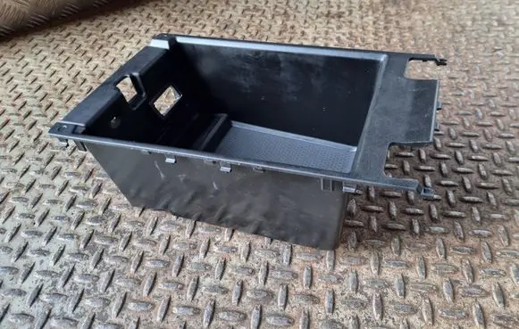 BMW 3 G20 G21 Glove box central console 6806852 6806851 6807232