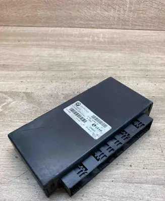 BMW 5 E60 E61 Gateway control module 9186170