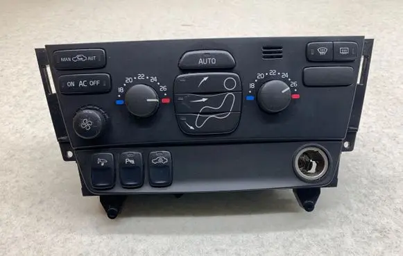 Volvo XC70 Climate control unit 30746022 07W03E06 M4035200035