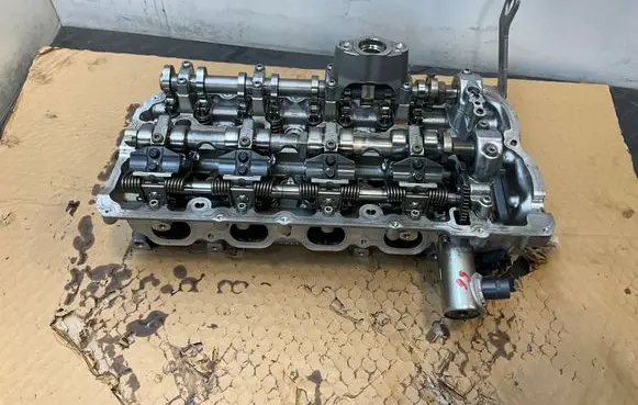 BMW 6 F06 Gran coupe Engine head 7603471 761928106 3413112200004