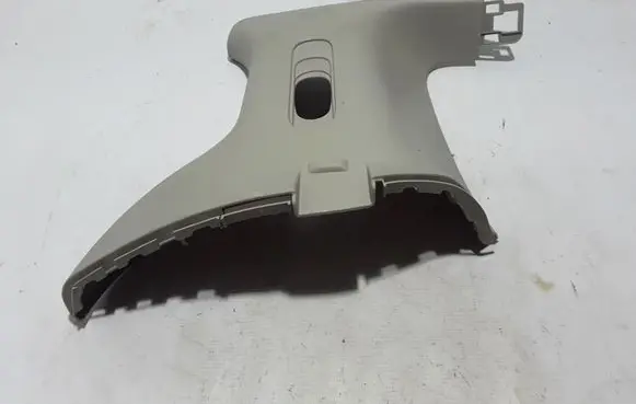 (D)pillar trim (top)