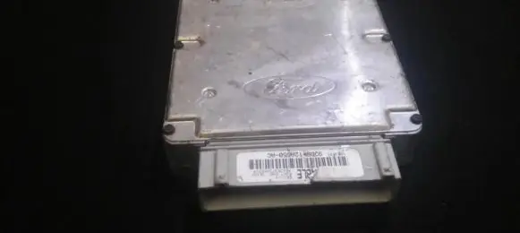Ford Mondeo MK I Engine control unit/module 93bb12a650ac 93bb-12a650-ac
