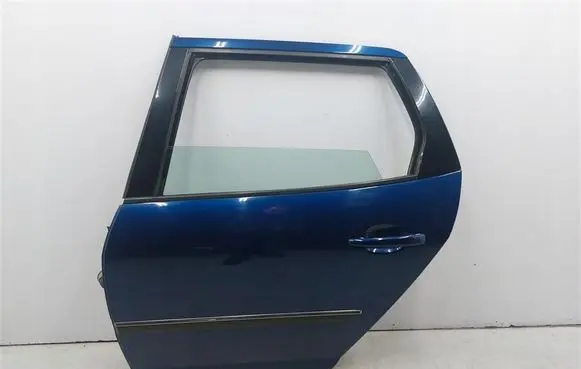 Peugeot 407 Rear door 