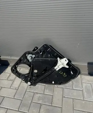 Volkswagen Golf VI Rear door manual window regulator 5K4839729G 00099999
