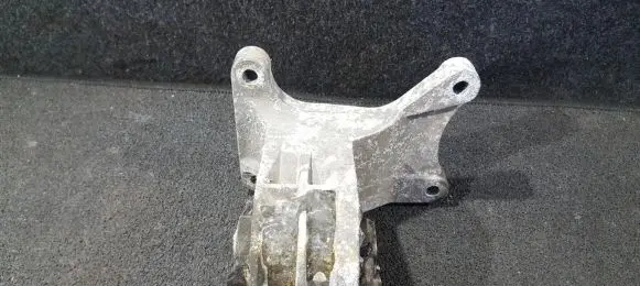 Mini One - Cooper R50 - 53 Engine mount bracket 2231675441803 1262371056