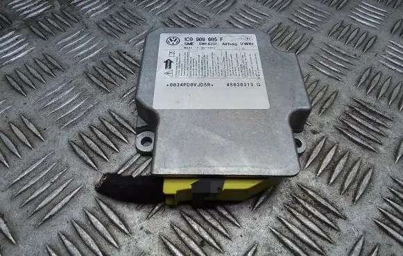 Volkswagen Multivan T5 Airbag control unit/module 1C0909605F 5WK43131