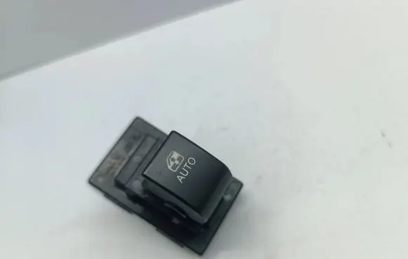 KIA Ceed Electric window control switch 3695111000 935751H100