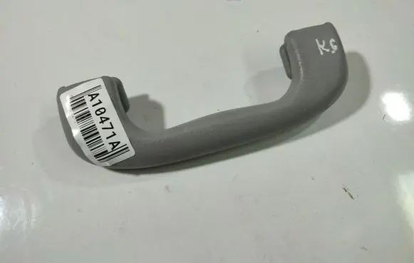 Opel Zafira B Front interior roof grab handle 