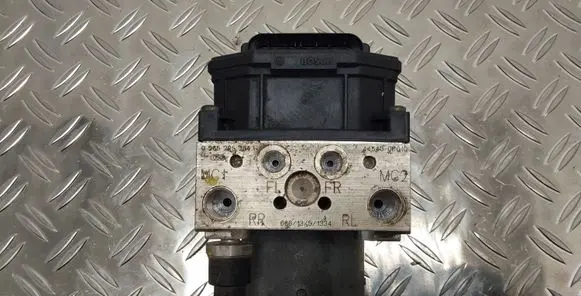 Toyota Corolla Verso AR10 ABS Pump 445400F010 895410F010