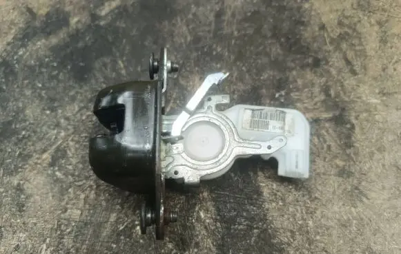 Honda Civic Tailgate/trunk/boot lock/catch/latch K9361110A