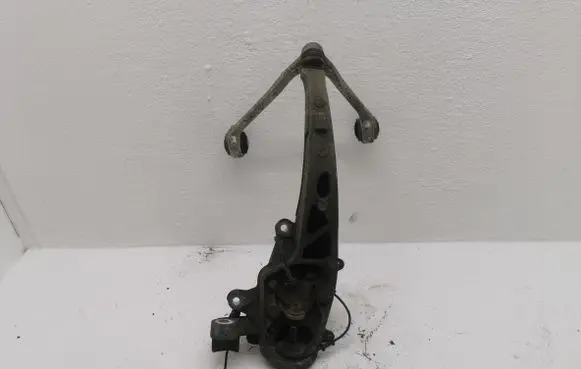 Jaguar XF X250 Front wheel hub