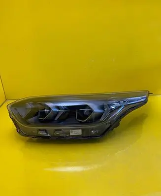 KIA Ceed Headlight/headlamp 92101J7500