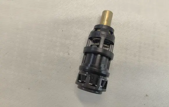 Audi Q7 4M Thermostat/thermostat housing 06M115201F
