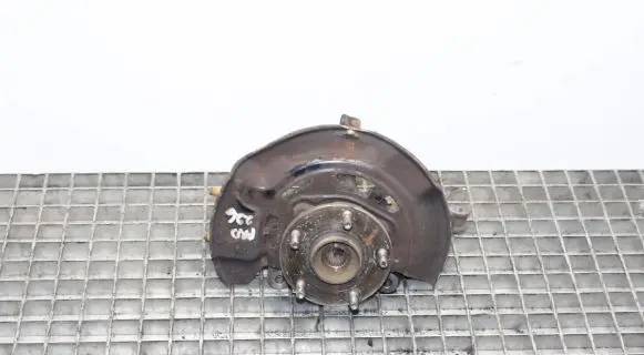 Toyota Avensis T270 Front wheel hub