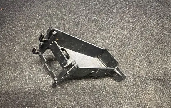 Ford Escape IV Blind spot radar bracket PJ6B17B931 PJ6B17B931AB