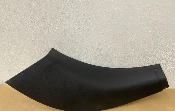 BMW Z4 E85 E86 (B) pillar trim (bottom) 7027143