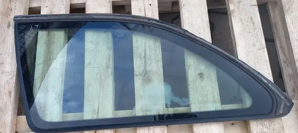 Skoda Octavia Mk2 (1Z) Rear side window