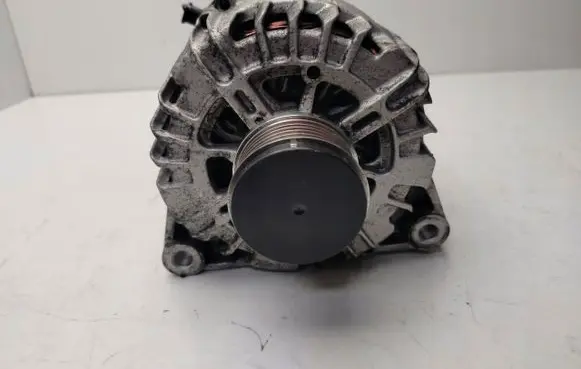 Citroen C4 I Picasso Generator/alternator 