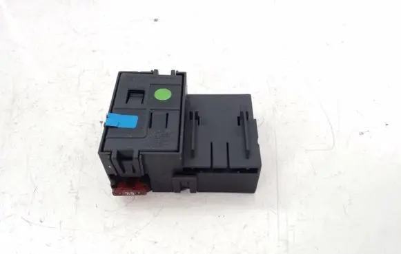 Mercedes-Benz SL R230 Fuse module A2305450101