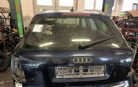 Audi A4 S4 B6 8E 8H Tailgate/trunk/boot lid