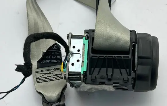 Audi A6 S6 C7 4G Rear seatbelt 4G8857805C 4G8857805 306866199AB