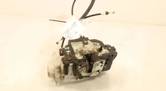 KIA Ceed Rear door lock 42101