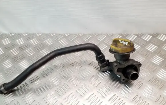 Saab 9-5 Oil fill pipe 5519525