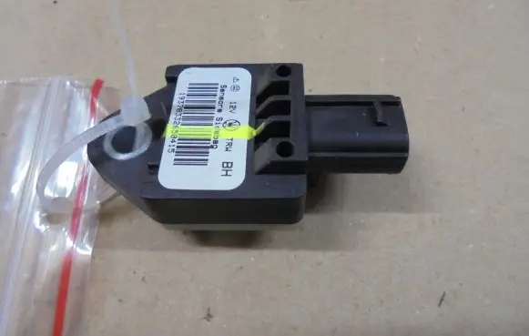 Maserati Quattroporte Airbag deployment crash/impact sensor 19378332650415