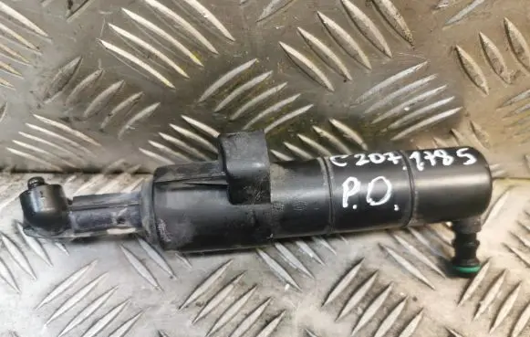 Headlight washer spray nozzle
