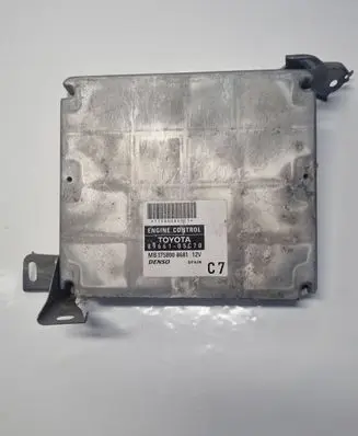 Toyota Avensis T250 Engine control unit/module 8966105C70 MB1758008681 1758008681