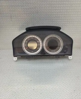 Volvo XC60 Speedometer (instrument cluster) 31327584AA